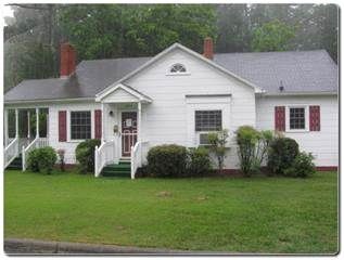 404 Woodlawn Ave, Weldon, NC 27890