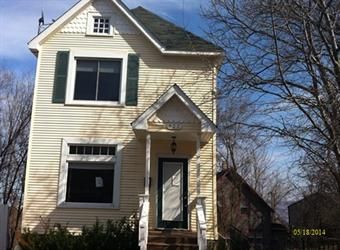 622 W 3rd St, Duluth, MN 55806