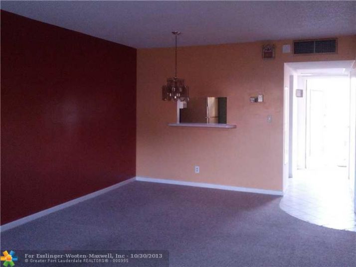 5181 W Oakland Park Blvd # 209, Fort Lauderdale, FL 33313