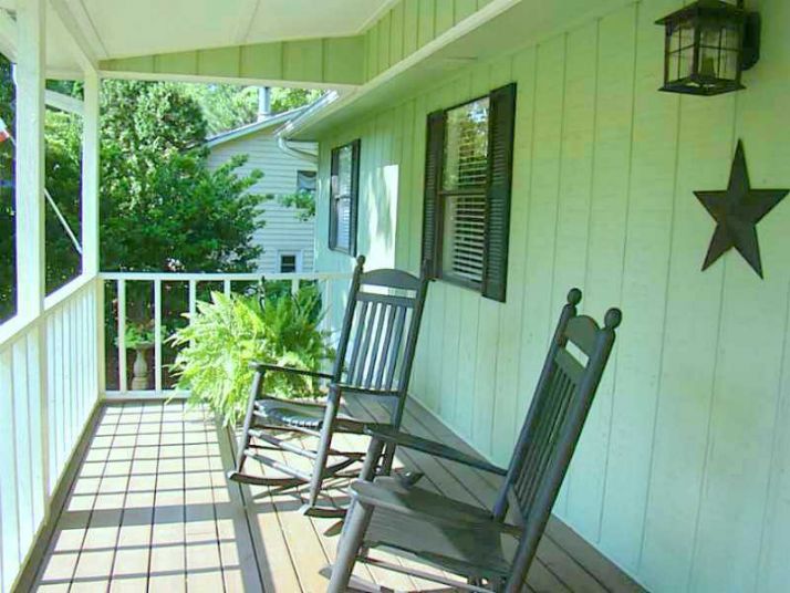 3004 Dobbins Drive Nw, Kennesaw, GA 30144