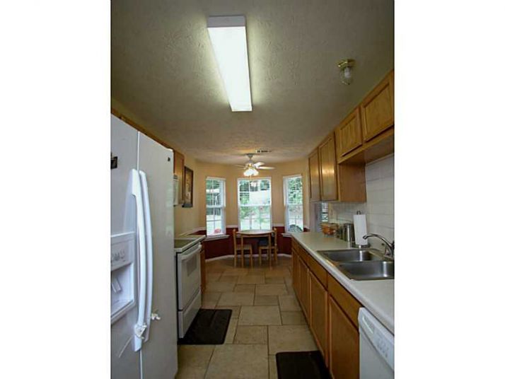 4383 Lock Ness Lane, Snellville, GA 30039