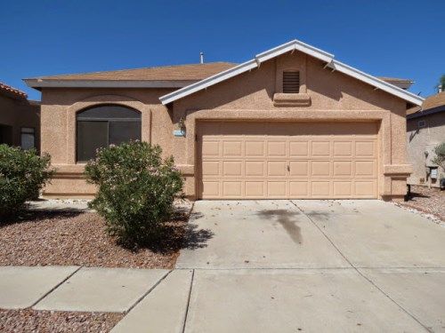 7824 S Castle Bay Street, Tucson, AZ 85747