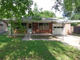 1815 N Gow St, Wichita, KS 67203