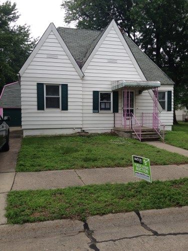 2816 Homeplace St, Dearborn, MI 48124