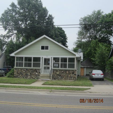 396 Emmett St E, Battle Creek, MI 49017