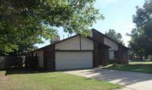 2036e Reno St Broken Arrow, OK 74012