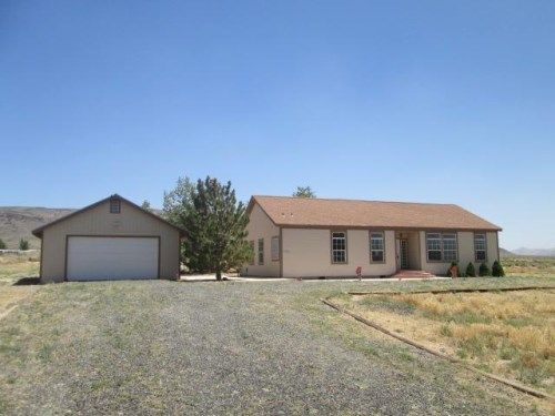 8285 Tahoe Avenue, Silver Springs, NV 89429