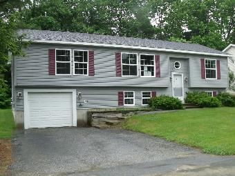 54 Mark St, Lewiston, ME 04240