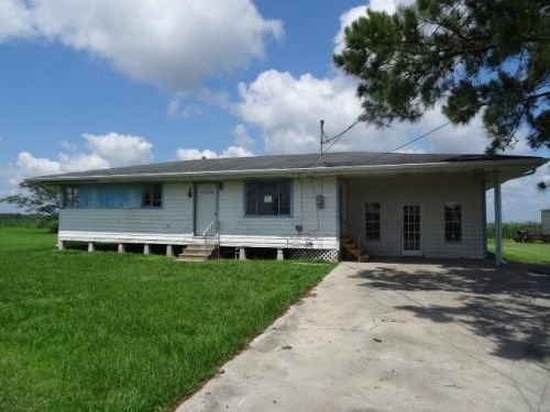 5300 Barras St, Saint James, LA 70086