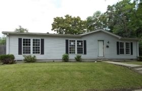 2028 Pearl St, Anderson, IN 46016