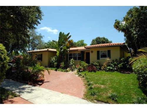 102 NW 109 ST, Miami, FL 33168