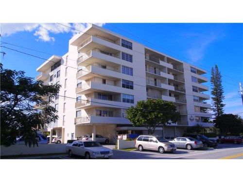 9500 W Bay Harbor Dr # 2G, Miami Beach, FL 33154