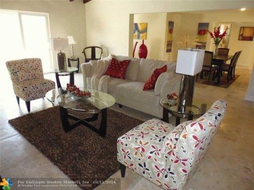 19341 NE 18TH CT, Miami, FL 33179