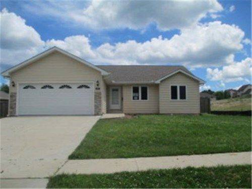 217 N Lincoln St, Osceola, IA 50213
