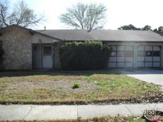 6410 Stable Dr, San Antonio, TX 78240
