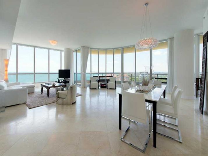100 S POINTE DR # 2004, Miami Beach, FL 33139