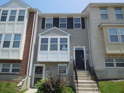 4130 Crab Apple Ct, Suitland, MD 20746
