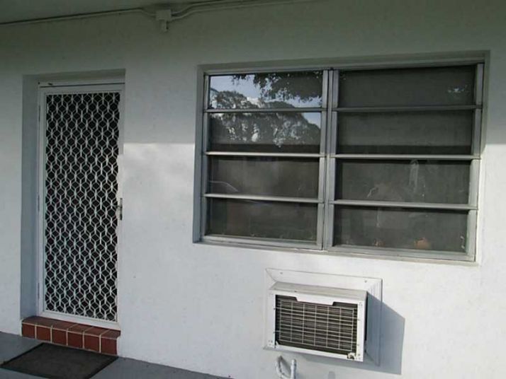 101 NW 204 ST # A-4, Miami, FL 33169