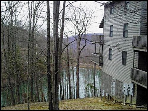 169 Moytoy Road, Crab Orchard, TN 37723