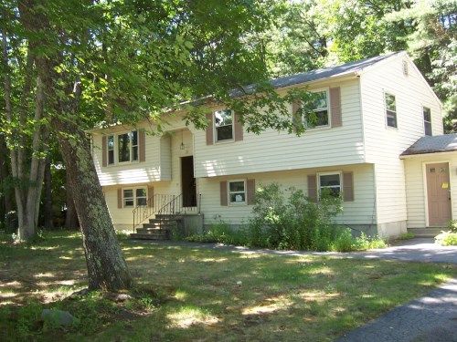 21 Southgate Dr, Bedford, NH 03110