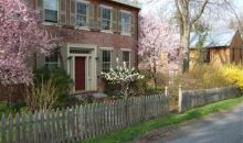 8 2ND ST Erwinna, PA 18920