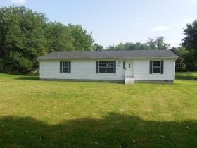 6106 Mills Rd, Indianapolis, IN 46221