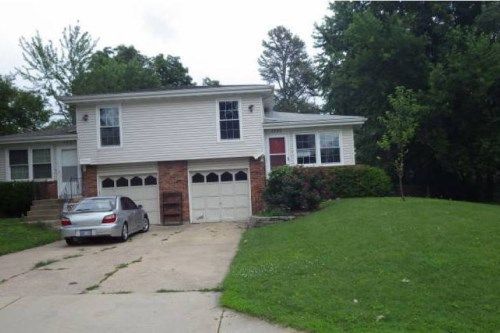 7723 Santa Fe Dr, Overland Park, KS 66204