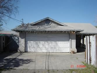 2763 S B St, Stockton, CA 95206