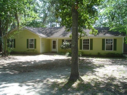 2701 Lowndes Dr, Valdosta, GA 31602