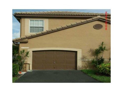 1582 BARCELONA WY # 1-19, Fort Lauderdale, FL 33327