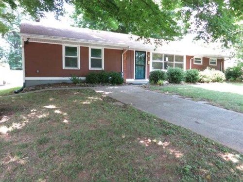 9617 Camille Dr, Louisville, KY 40299