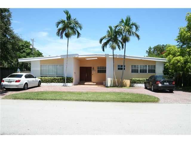 1855 NE 193 ST, Miami, FL 33179
