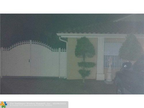 15966 SW 112 PL, Miami, FL 33157