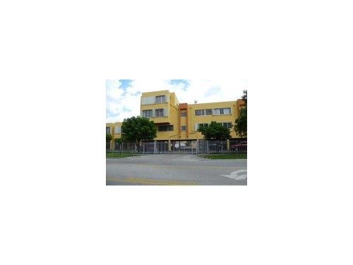 1555 W 44 PL # 347, Hialeah, FL 33012