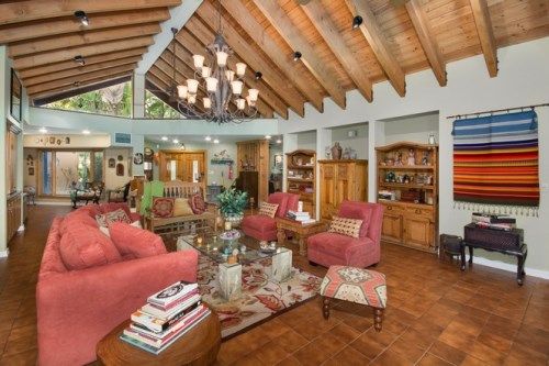 9800 SW 85 AV, Miami, FL 33156