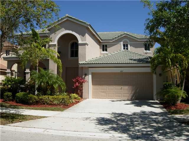 1667 ROYAL GROVE WY, Fort Lauderdale, FL 33327