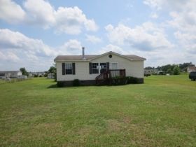 276 Willows Bay Dr, Rocky Point, NC 28457