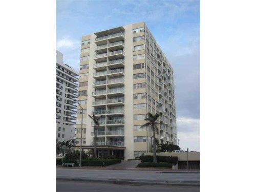5775 COLLINS AV # PH-8, Miami Beach, FL 33140
