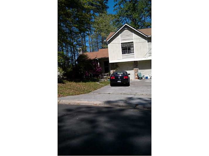 1096 Williamsburg Lane, Norcross, GA 30093