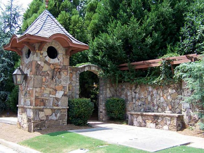 9670 Almaviva Drive, Alpharetta, GA 30022