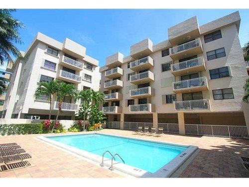 1665 BAY RD # 520, Miami Beach, FL 33139