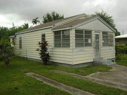 1019 NW 100 TE, Miami, FL 33150