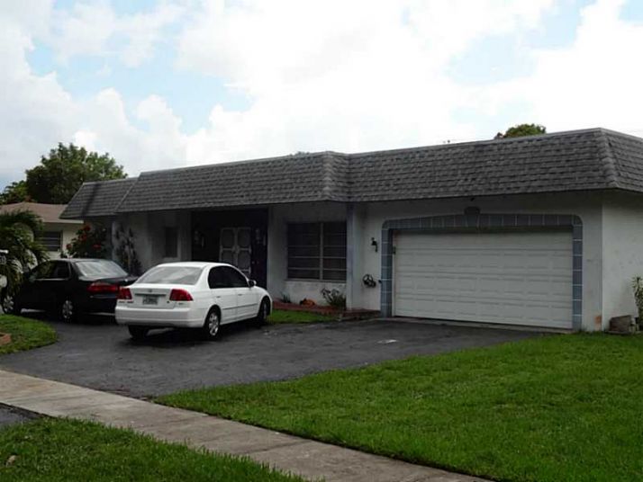 7451 NW 13 ST, Fort Lauderdale, FL 33313