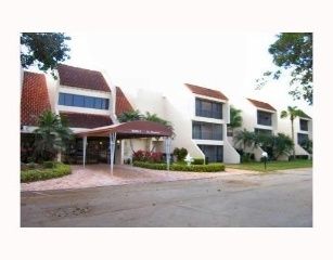 100 LAKEVIEW DR # 304, Fort Lauderdale, FL 33326