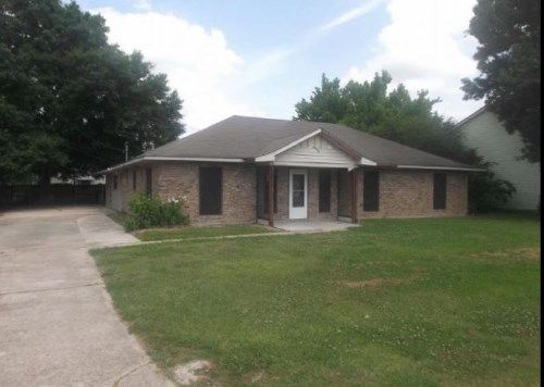 6214 Deanna St, Brusly, LA 70719