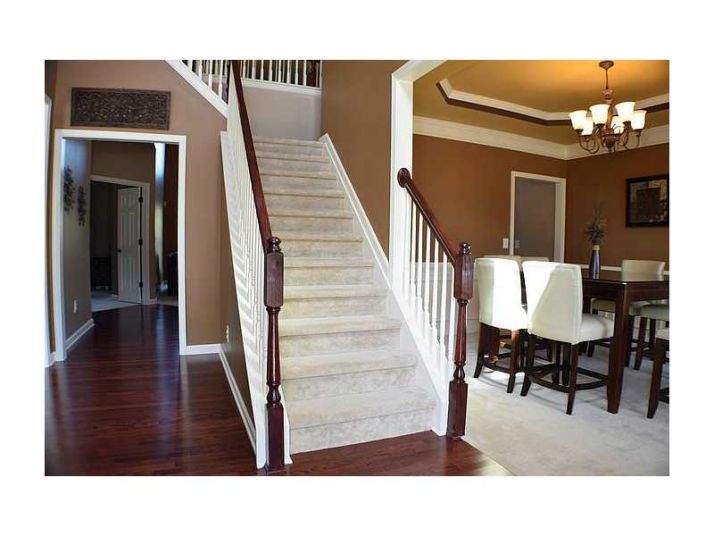 3726 Lake Enclave Way, Atlanta, GA 30349