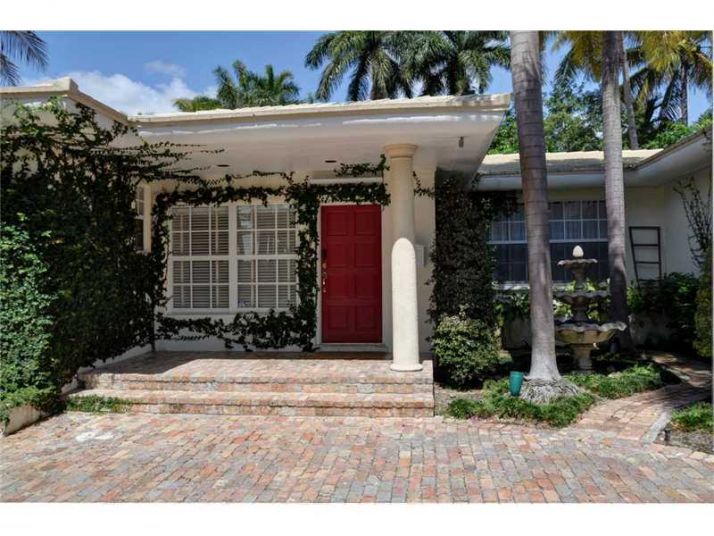 2540 SUNSET DR, Miami Beach, FL 33140