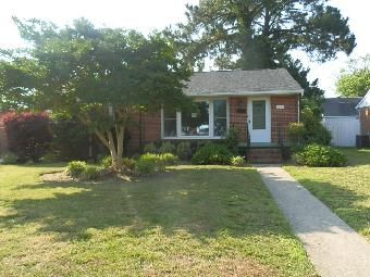 1520 Hermitage Place, Hampton, VA 23664