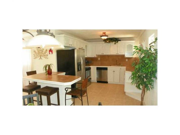 6211 NW 12 ST, Fort Lauderdale, FL 33313