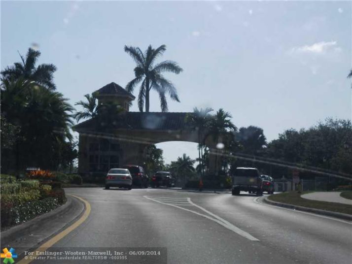 13305 SW 47TH ST, Hollywood, FL 33027